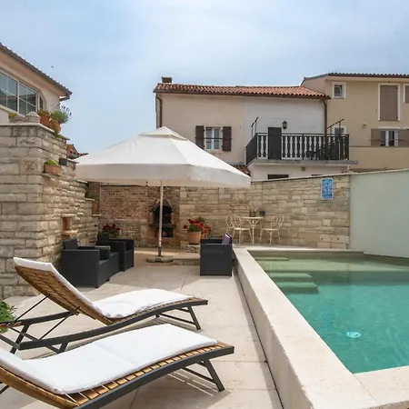 3 Bedroom In Holiday home Kavran